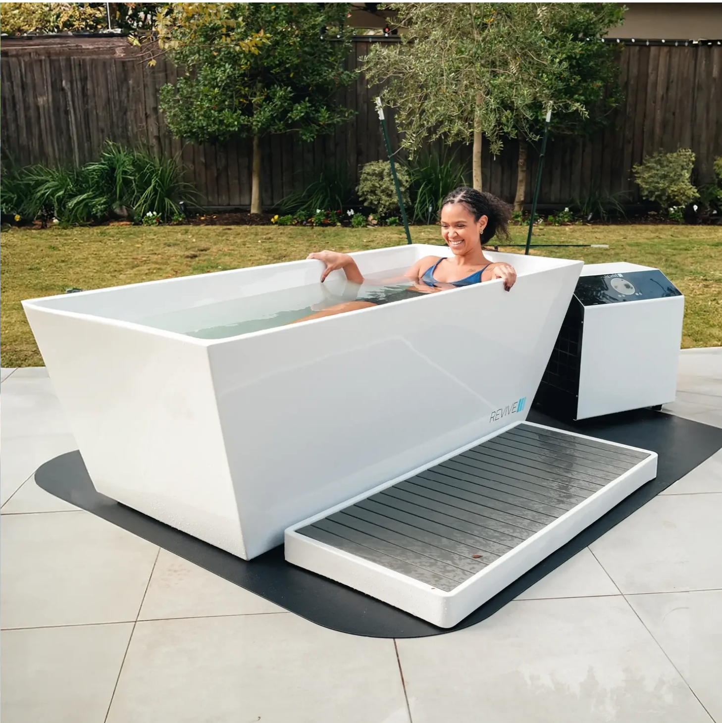 Revive Plunge Acrylic Cold Plunge Tub – Premium Insulated, Chiller-Ready Cold Therapy Tub